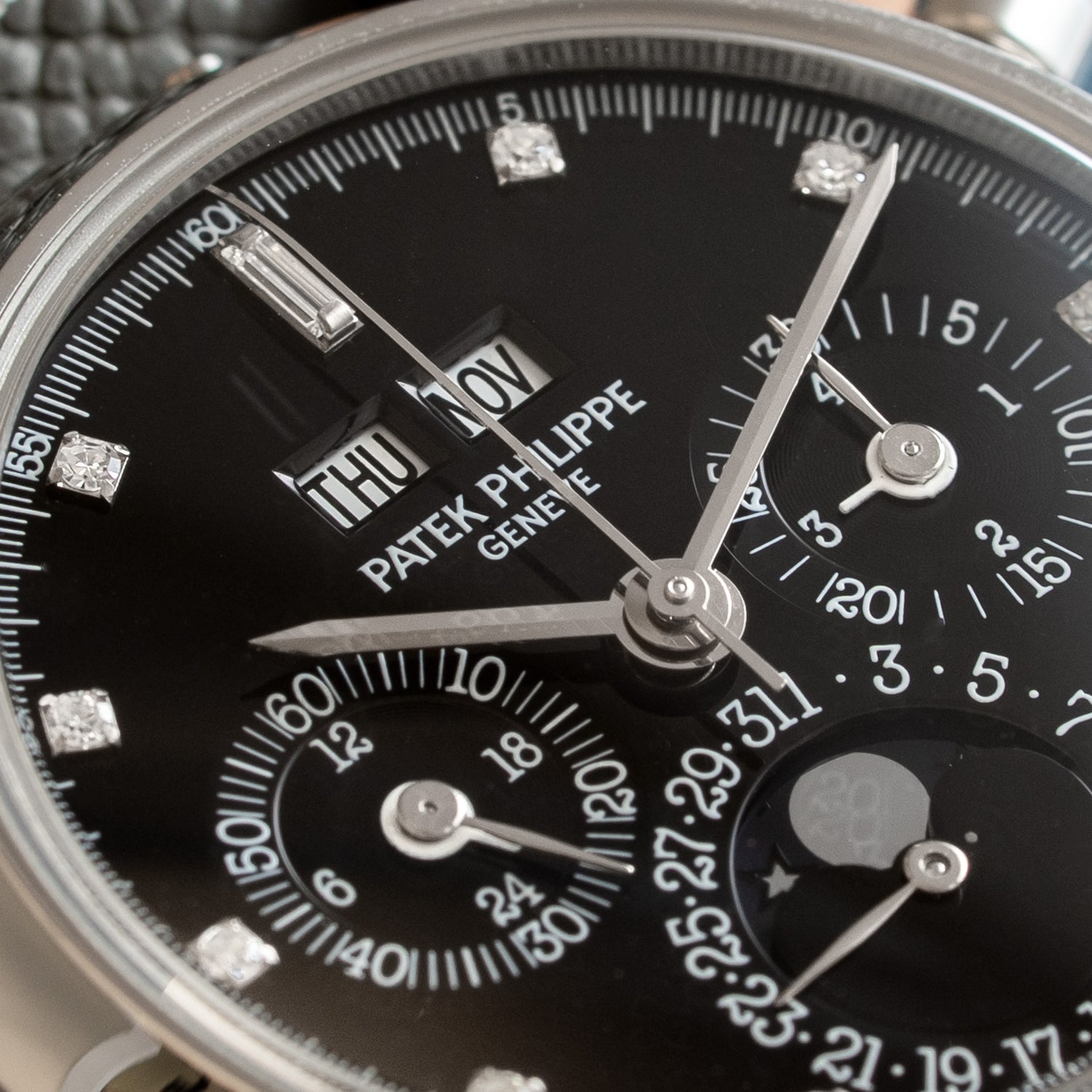 Perpetual Calendar Chronograph Ref. 3970EP-019 "Black Dial"