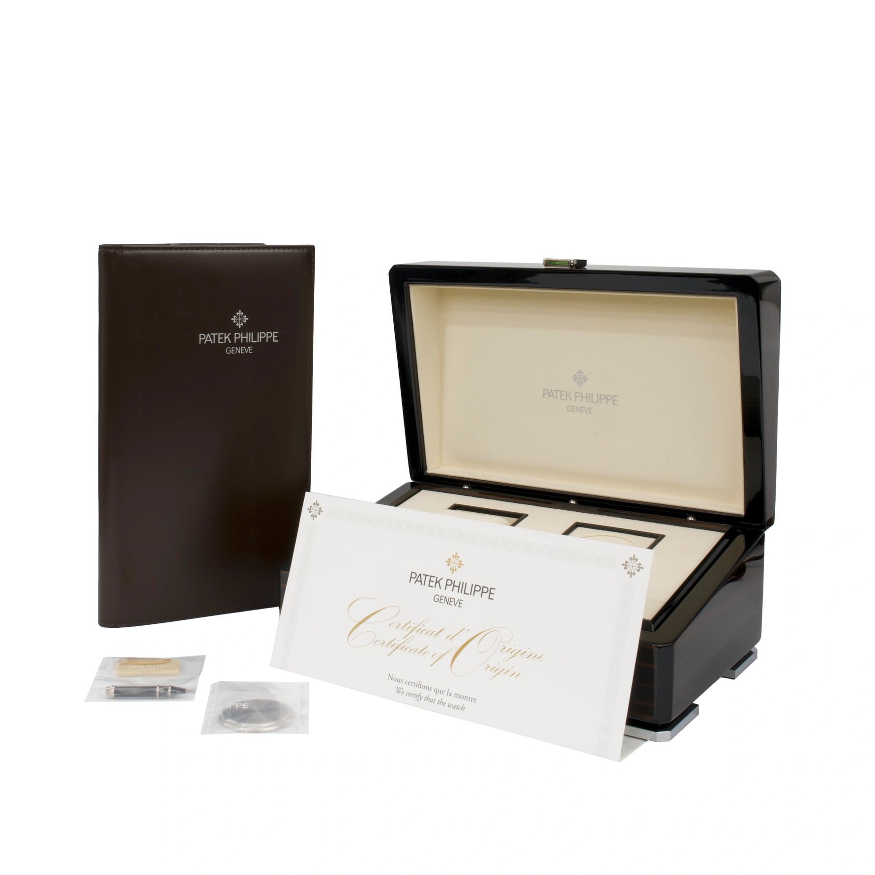 Patek Philippe Perpetual Calendar Chronograph Ref. 5270P Salmon dial platinum 